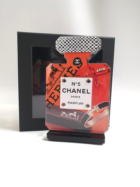 Eau de No.5 Hermes - Michael Daniels - Watergate Contemporary