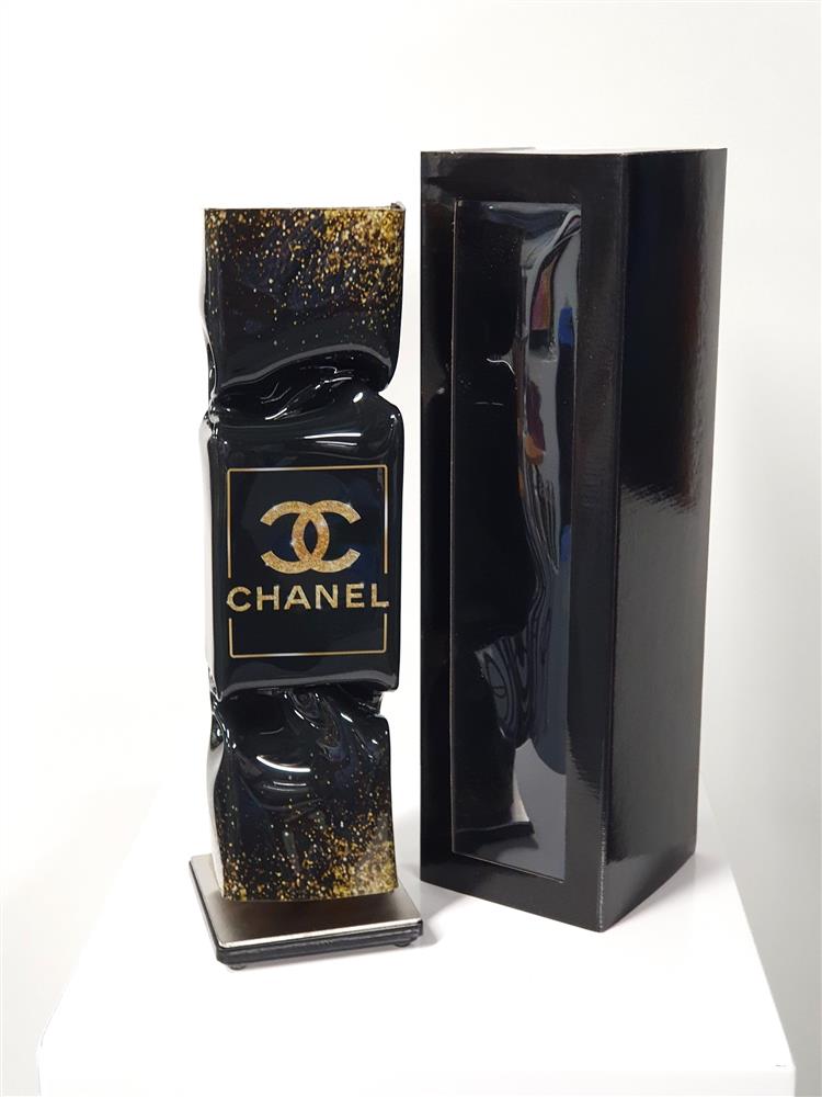 Chanel No.5 Black And Gold - Michael Daniels - Watergate Contemporary